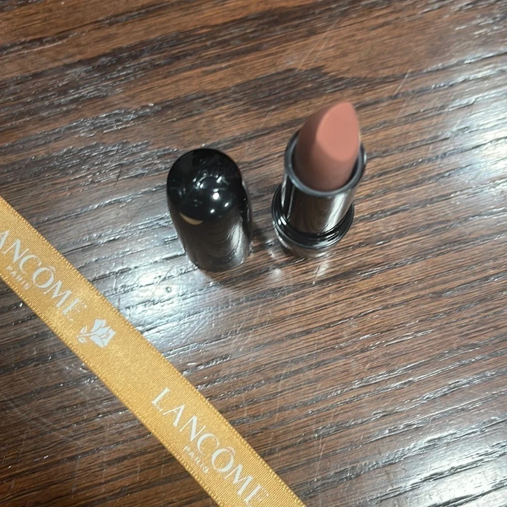 Lancôme color design lipstick 128 - inconspicuous (matte )